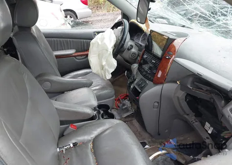 2005 Toyota Sienna Xle из США, поврежденный, VIN 5TDBA22C75S049144